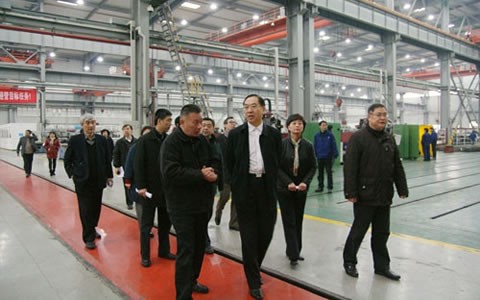 倪健（jiàn）民率全總慰問團來（lái）樱桃视频污污污送溫暖